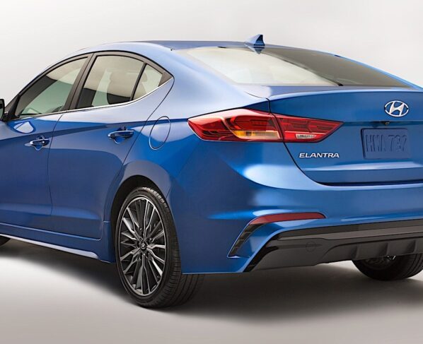 2017 hyundai elantra sport 3 - Meet Hyundai Elantra Sport: The Most-Powerful Elantra Ever! 2017 hyundai elantra sport 3