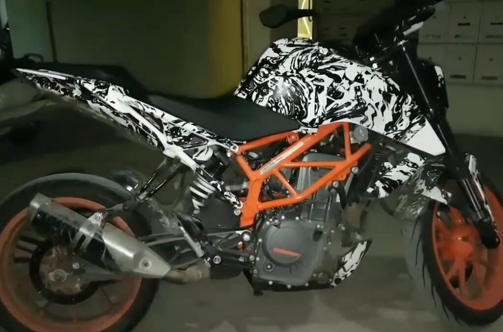 2017 KTM Duke 390