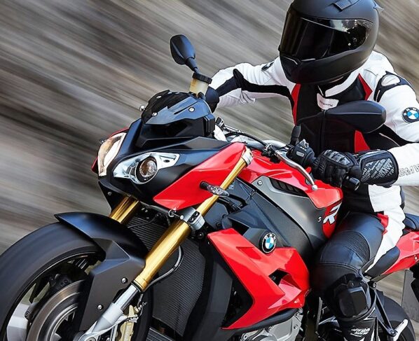 2016 BMW S1000R Copy - BMW Motorrad Opens Dealership in Bengaluru 2016 BMW S1000R Copy