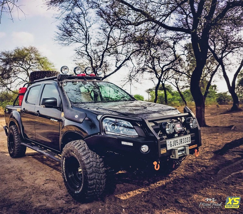 Isuzu-D-Max-V-Cross-XS-Overland-3