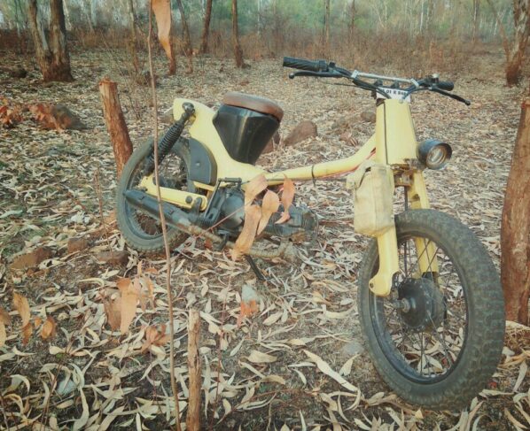 Bajaj MAD 80 4 - Meet Mad80: A Unique Custom Made Bike by Jacks Sam Bajaj MAD 80 4