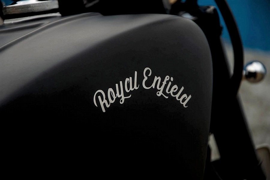 Royal Enfield Thunderbird 500 Black Magic