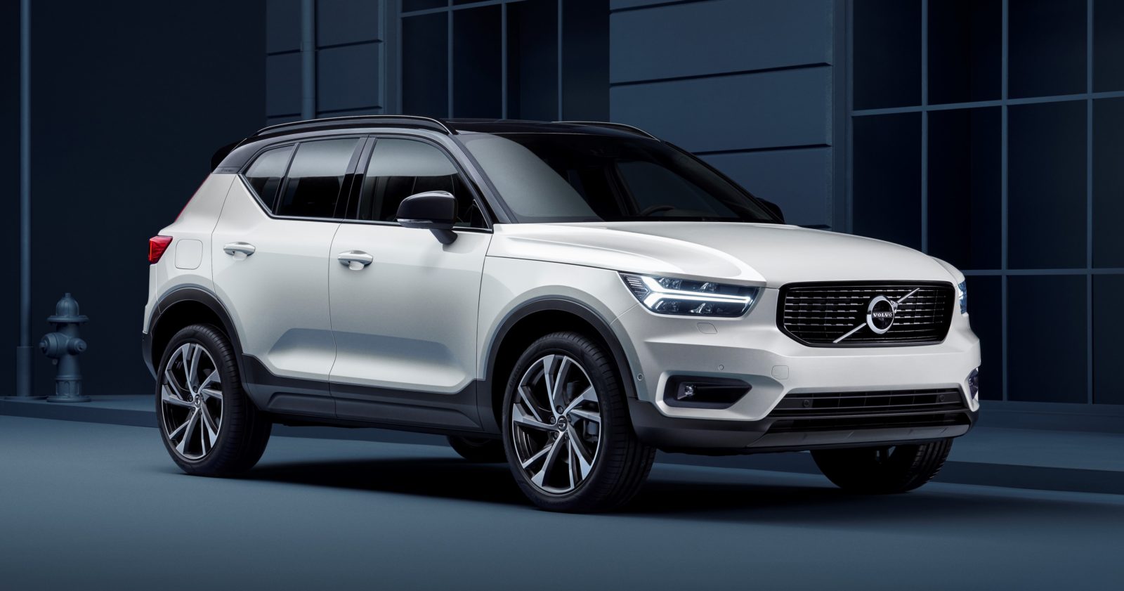 Volvo XC40 R-Design Price Dropped