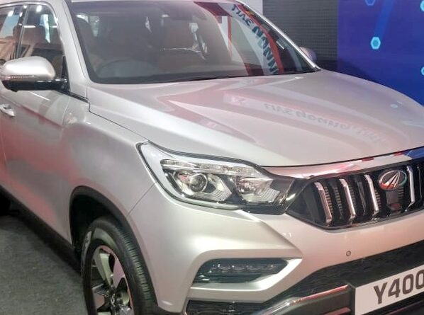 Mahindra Alturas SUV