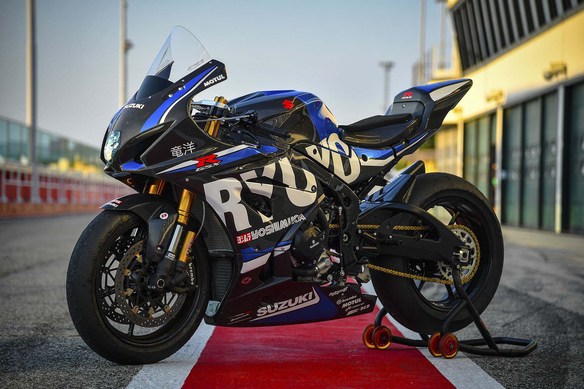 Suzuki GSX R1000 Ryuyo 16 - 212HP Suzuki GSX-R1000 Ryuyo Limited Edition Officially Unveiled Suzuki GSX R1000 Ryuyo 16