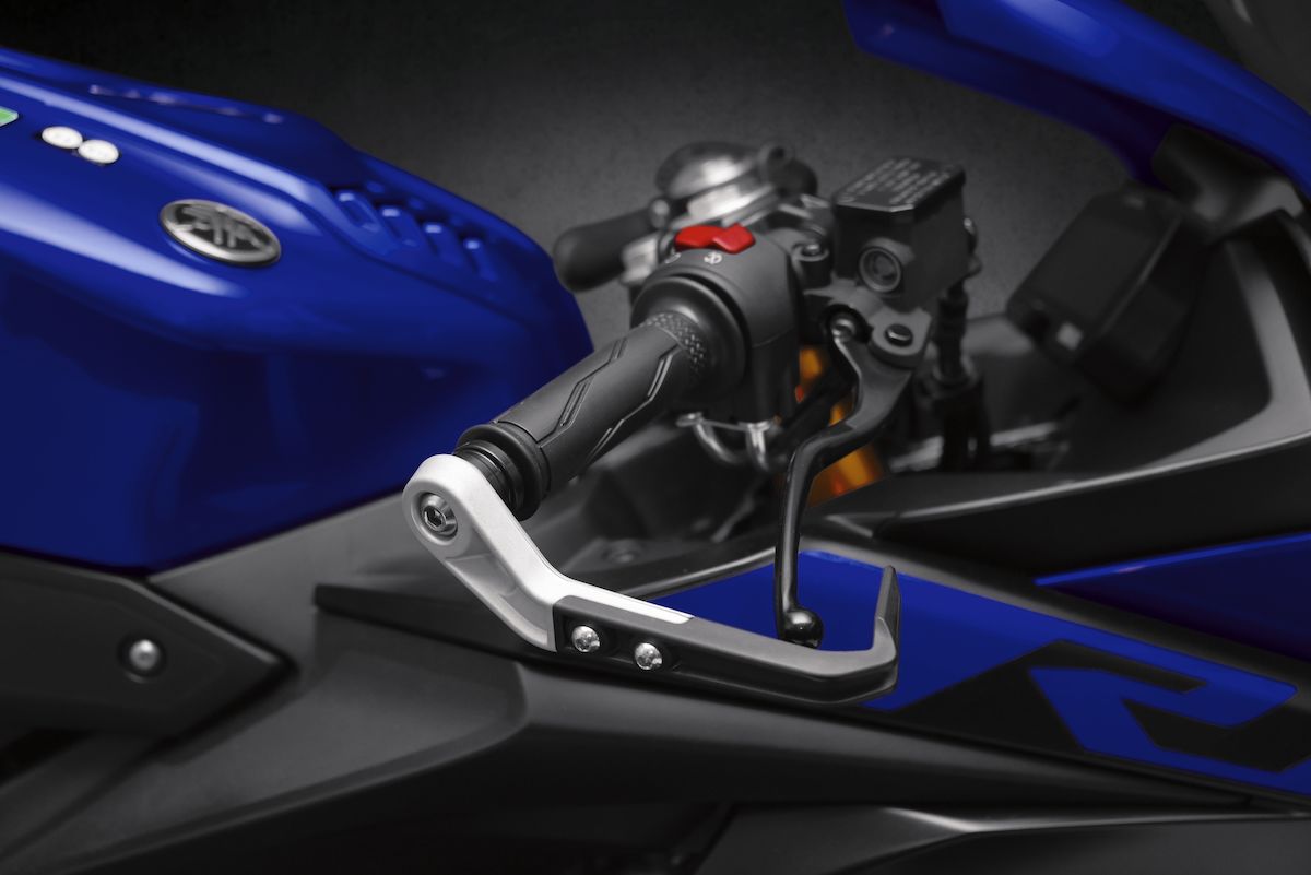 2019 Yamaha YZF R125 EU Yamaha Blue Detail 012 Tablet - INTERMOT 2018: All-New Yamaha YZF-R125 Officially Unveiled 2019 Yamaha YZF R125 EU Yamaha Blue Detail 012 Tablet