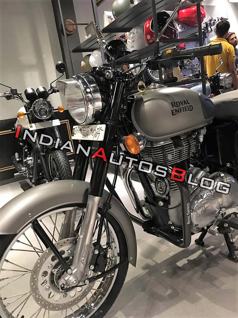 Close-up Shot of Royal Enfield Classic 350 Gunmetal Grey ABS