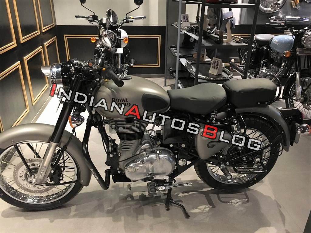 Side View of Royal Enfield Classic 350 Gunmetal Grey ABS