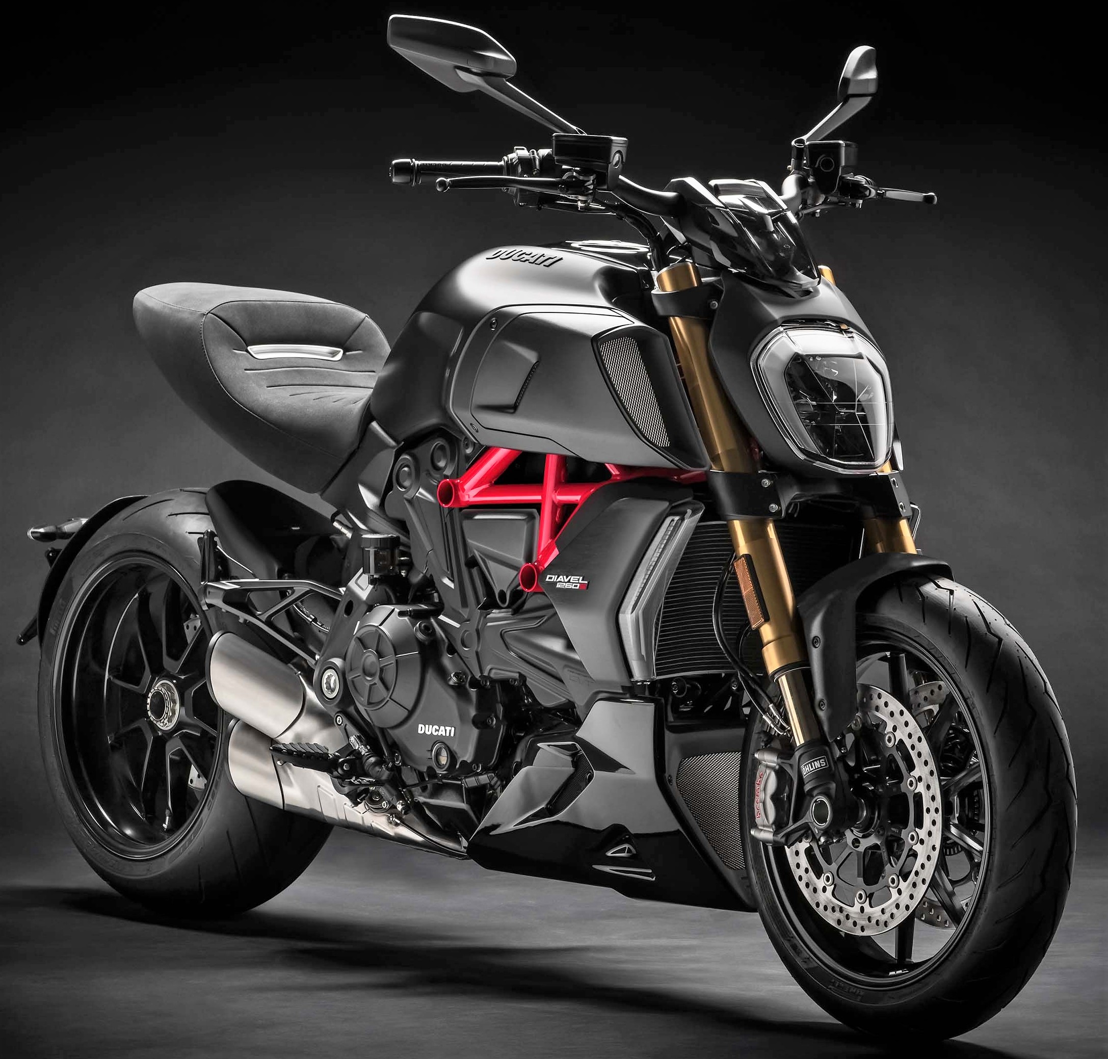 Ducati Diavel 1260 Front 3-Quarter