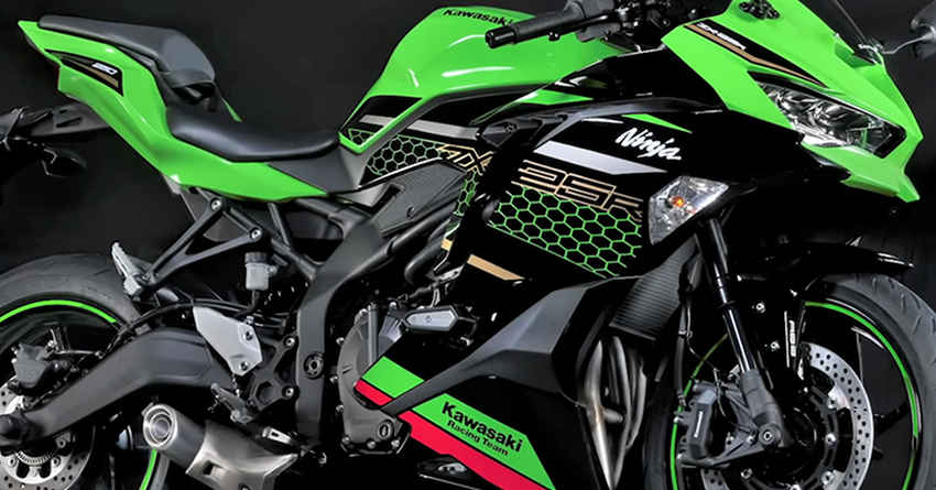 Kawasaki Ninja ZX-25R Officially Revealed