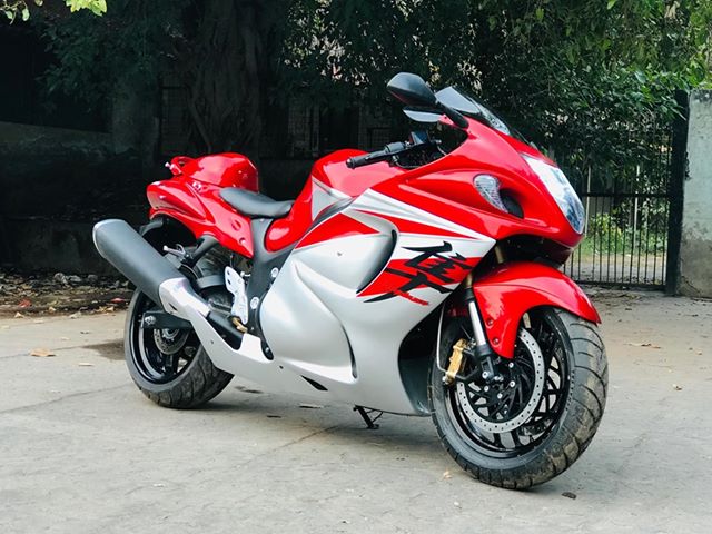 Bajaj Dominar Hayabusa Red 1 - Bajaj Dominar 400 Converted Into Old Model Of Suzuki Hayabusa Bajaj Dominar Hayabusa Red 1