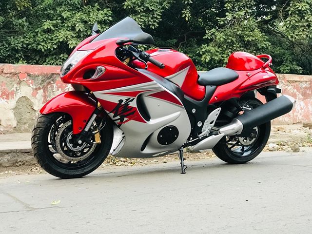 Bajaj Dominar Hayabusa Red 2 - Bajaj Dominar 400 Converted Into Old Model Of Suzuki Hayabusa Bajaj Dominar Hayabusa Red 2