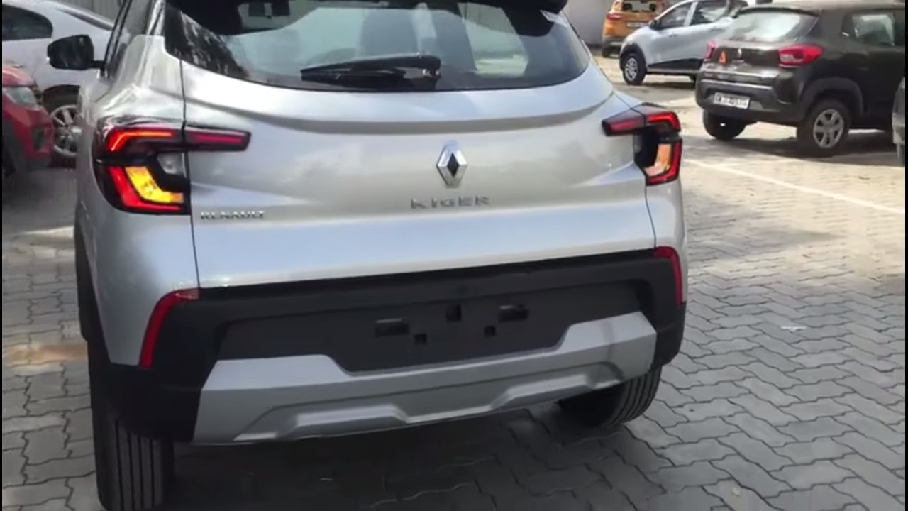 Renault Kiger Dealerships 4 - Renault KIGER Compact SUV Starts Reaching Dealerships Renault Kiger Dealerships 4