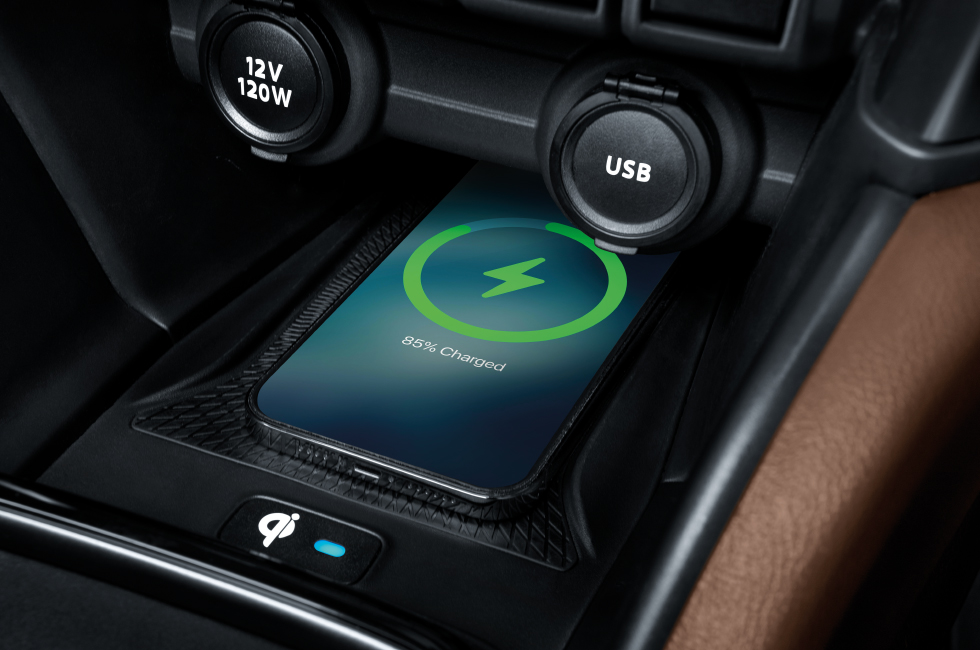 29062022Toyota D22 WebsiteFeature wireless charging2 - Toyota Hyryder SUV Launched in India; Half Price List Revealed 29062022Toyota D22 WebsiteFeature wireless charging2